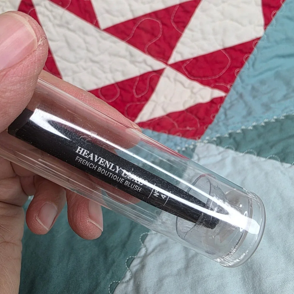 IT Cosmetics Heavenly Luxe French Boutique Blush Brush No 4 Angled Makeup Brush
